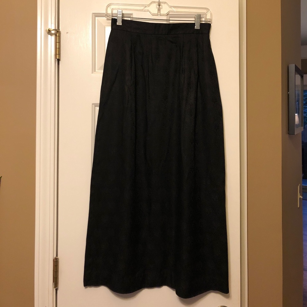 Black vintage patterned skirt from Rosslee, size 8